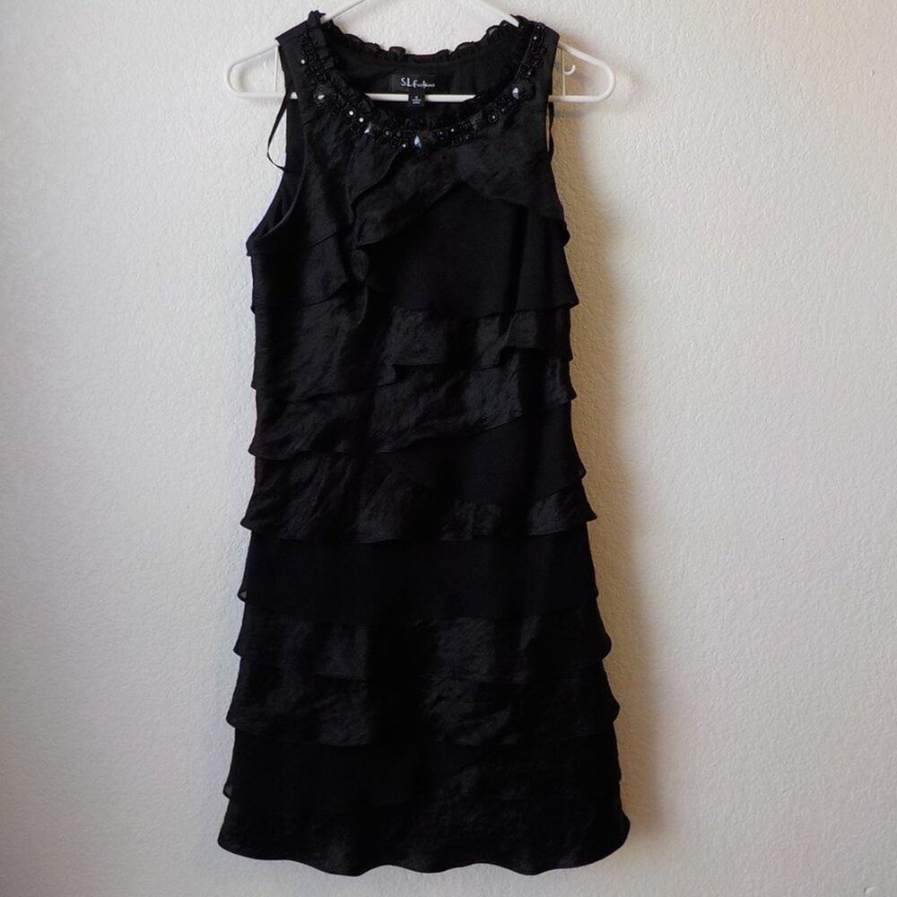 SL Fashions Black Layered Mini Dress Beaded Sleeveless Women size 6 Zip Up
